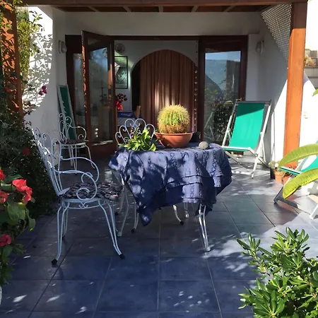 C Mela Feriehus Lipari (Isola Lipari)
